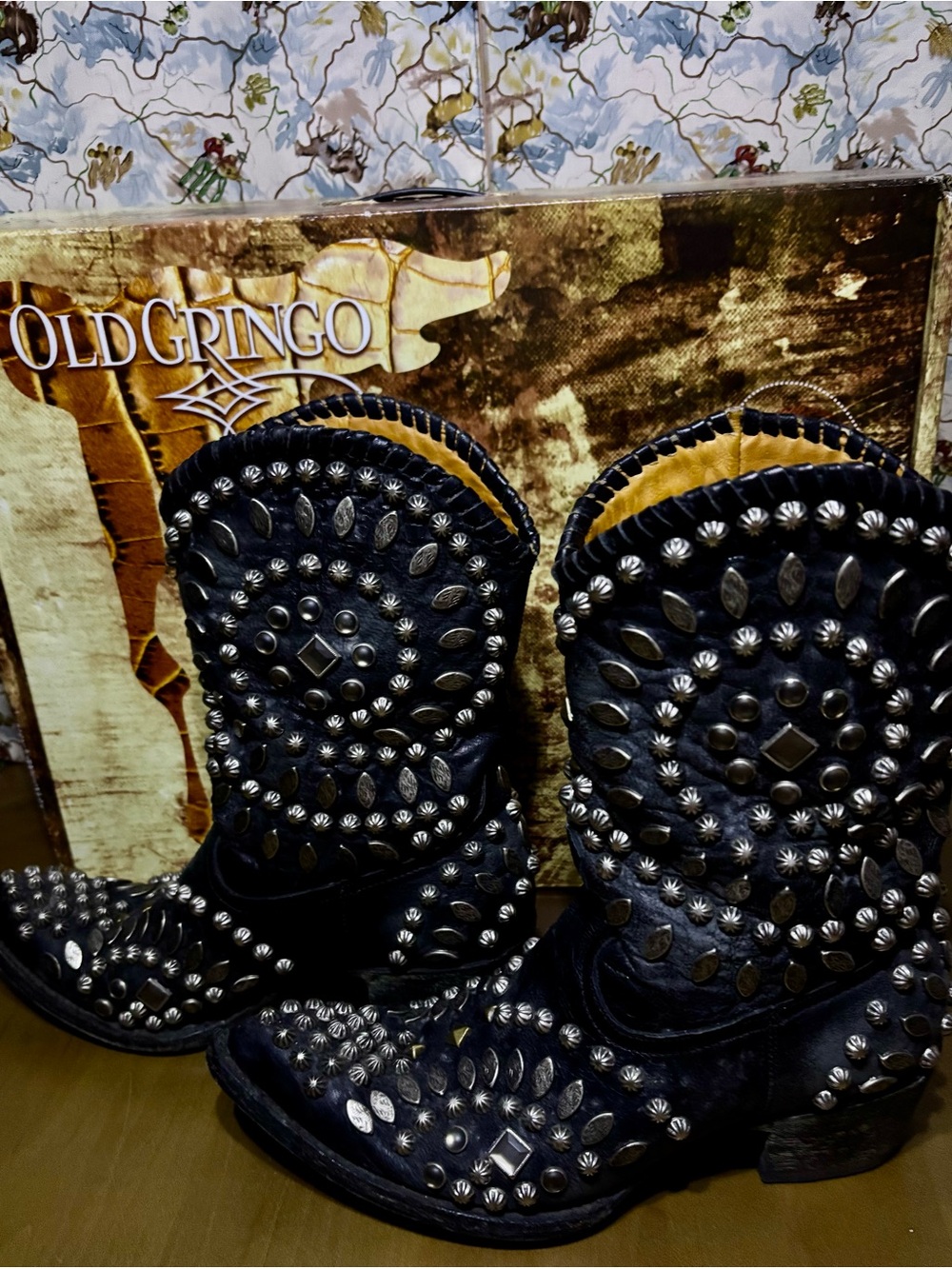 Old Gringo “Tino Tino” Black Studded Western Boots - Picture 3 of 10